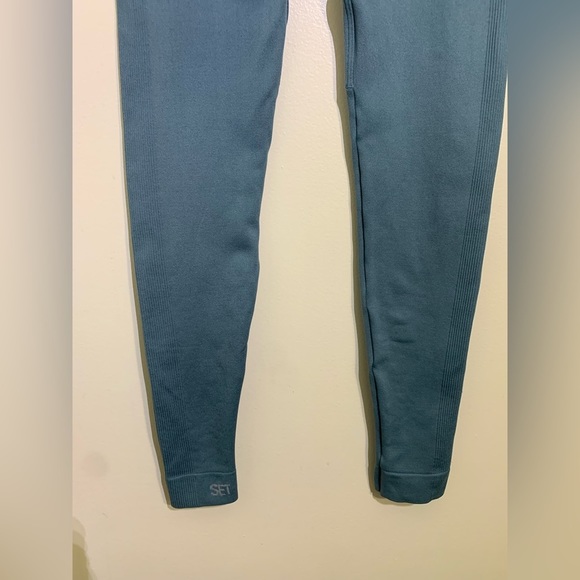 Set Active Sculptflex Leggings size small color wave - Picture 6 of 9